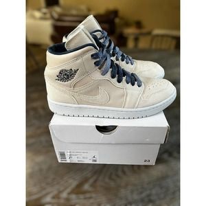 Nike Air Jordan 1 Retro Mid Sanddrift Beige Sail Navy Blue DM9126-104